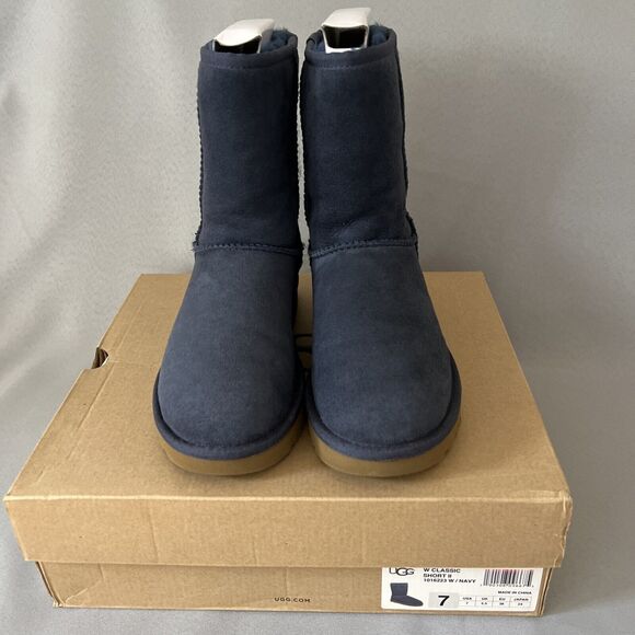 Womens UGG Boots Sz 7 Navy Blue Classic Short Suede Boho #1016223 Wool Boho - Picture 1 of 16